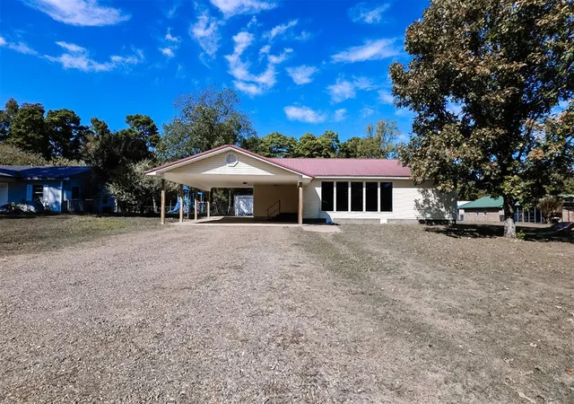 Photo 1 of Single family home for sale at 507 E Memorial St, Broken Bow, OK 74728 | MLS# 1253360 | Listing updated on 2026-10-30