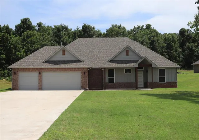 Photo 2 of Single family home for sale at 17904 Salem Rd, Choctaw, OK 73020 | MLS# 1253363 | Listing updated on 2026-10-13