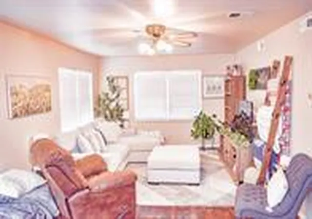 Listing Photo 4 - Condo for sale in building located at 207 Pioneer Wy, Burns Flat, OK 73647