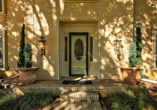 Photo 4 of Single family home for sale at 2413 S Wentworth Ct, Oklahoma City, OK 73170 | MLS# 1253391 | Listing updated on 2026-10-12