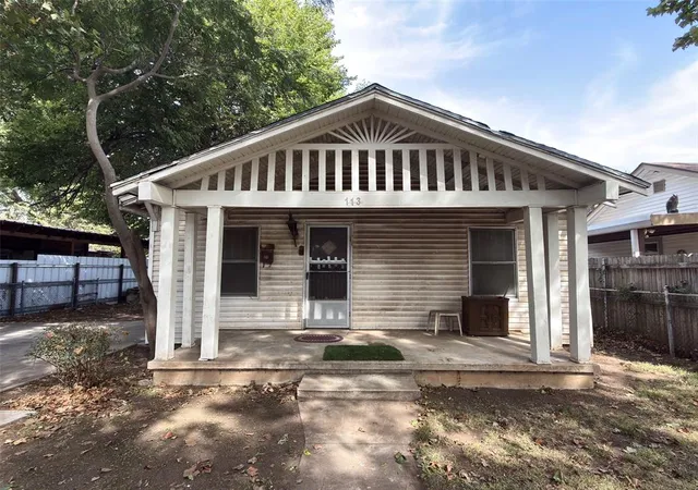 Photo 1 of Sale Pending at 113 Se 40th Street, Oklahoma City, OK 73129 | MLS# 1253414 | Listing updated on 2026-10-16
