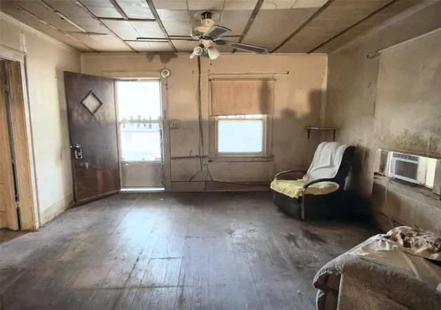 Photo 3 of Sale Pending at 113 SE 40th Street, Oklahoma City, OK 73129 | MLS# 1253414 | Listing updated on 2026-10-16