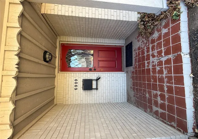 Photo 3 of Single family home for sale at 6909 S Country Clb Dr, Oklahoma City, OK 73159 | MLS# 1253415 | Listing updated on 2026-10-20