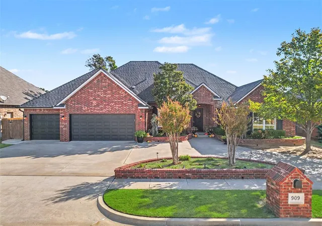 Photo 1 of Single family home for sale at 909 Corbett Dr, Norman, OK 73072 | MLS# 1253418 | Listing updated on 2026-10-23