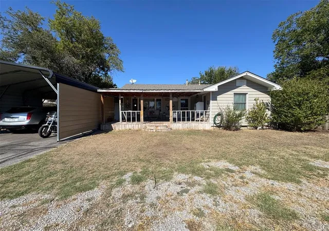Photo 1 of Single family home for sale at 915 W C St, Eldorado, OK 73537 | MLS# 1253431 | Listing updated on 2026-10-13