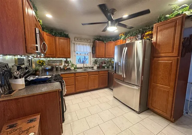 Photo 4 of Single family home for sale at 915 W C St, Eldorado, OK 73537 | MLS# 1253431 | Listing updated on 2026-10-13