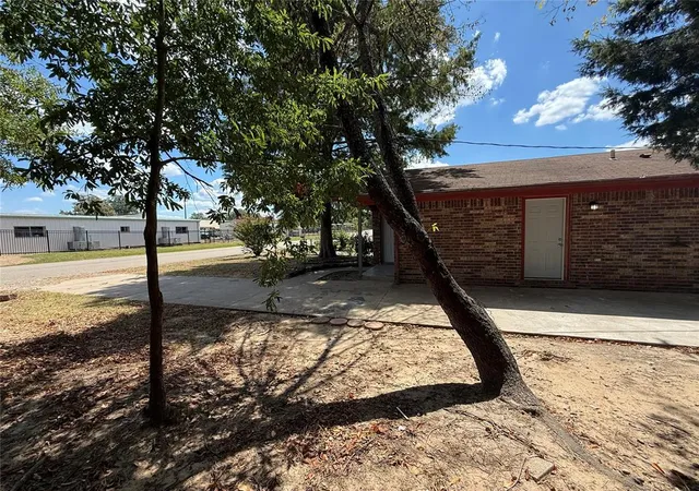 Photo 4 of Single family home for sale at 607 N Costilow St, Broken Bow, OK 74728 | MLS# 1253451 | Listing updated on 2026-10-13