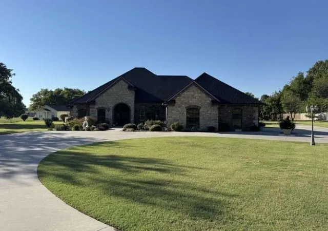 Photo 1 of Single family home for sale at 38007 45th Street, Shawnee, OK 74804 | MLS# 1253454 | Listing updated on 2026-10-14