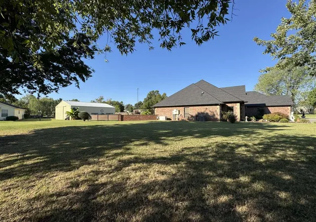 Photo 3 of Single family home for sale at 38007 45th Street, Shawnee, OK 74804 | MLS# 1253454 | Listing updated on 2026-10-14