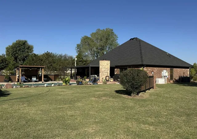 Photo 3 of Single family home for sale at 38007 45th Street, Shawnee, OK 74804 | MLS# 1253454 | Listing updated on 2026-10-14