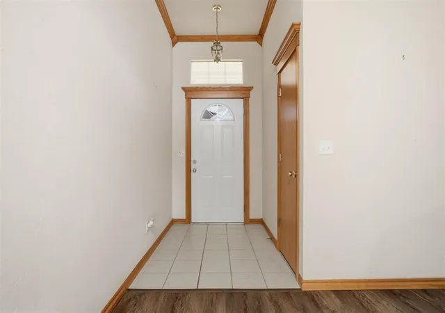 Photo 4 of Single family home for sale at 720 Parkwoods Dr, Noble, OK 73068 | MLS# 1253455 | Listing updated on 2026-10-16
