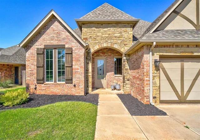 Photo 2 of Single family home for sale at 18836 Rolling Hl Way, Edmond, OK 73012 | MLS# 1253459 | Listing updated on 2026-10-15