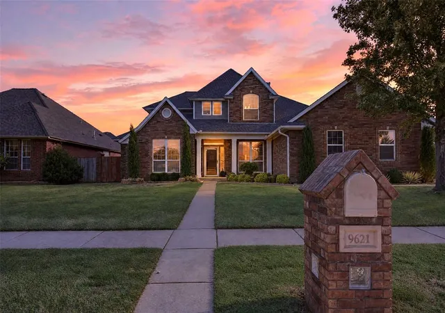 Photo 1 of Single family home for sale at 9621 SW 33rd Street, Oklahoma City, OK 73179 | MLS# 1253465 | Listing updated on 2026-10-13