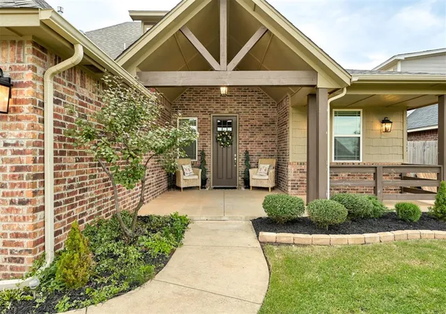 Photo 2 of Single family home for sale at 3044 Nw 179th Court, Edmond, OK 73012 | MLS# 1253481 | Listing updated on 2026-10-14