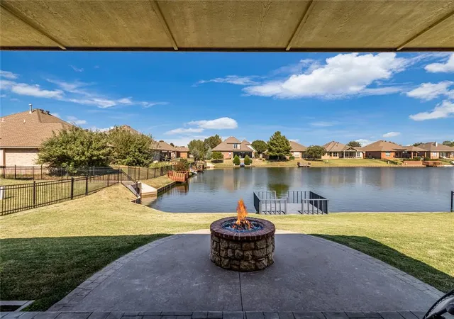 Photo 4 of Single family home for sale at 8721 NW 72nd Court, Warr Acres, OK 73132 | MLS# 1253501 | Listing updated on 2026-10-13