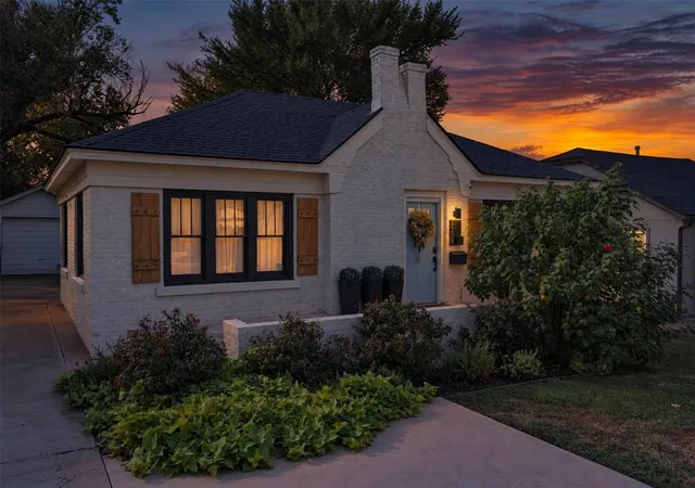 Photo 2 of Single family home for sale at 1208 Nw 50th Street, Oklahoma City, OK 73118 | MLS# 1253505 | Listing updated on 2026-10-20