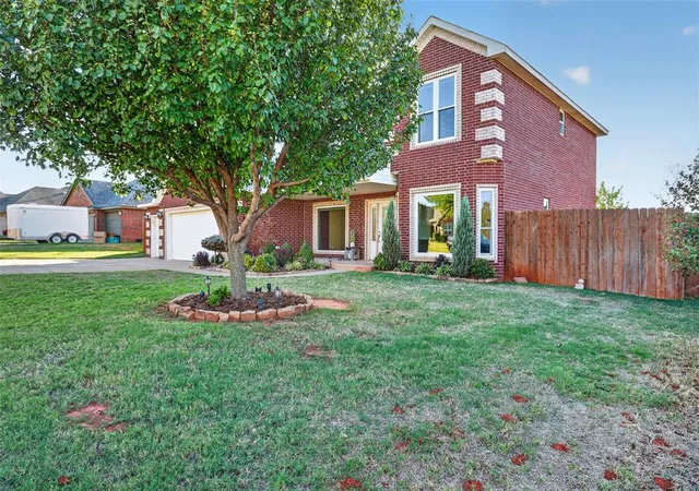 Photo 3 of Single family home for sale at 313 N Topaz Way, Mustang, OK 73064 | MLS# 1253506 | Listing updated on 2026-10-14