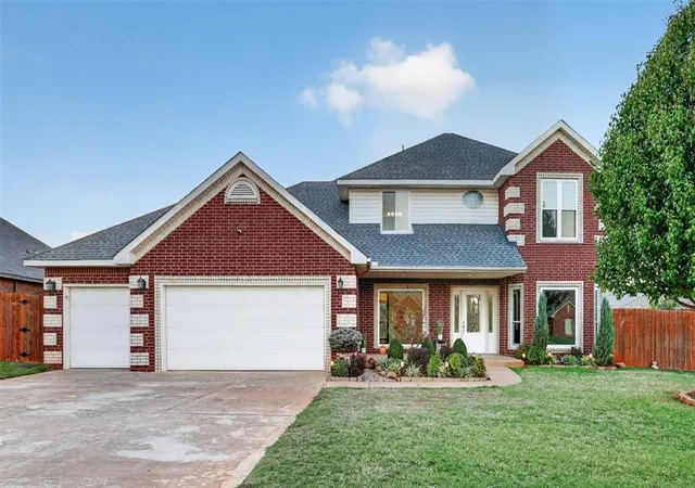 Photo 4 of Single family home for sale at 313 N Topaz Way, Mustang, OK 73064 | MLS# 1253506 | Listing updated on 2026-10-14