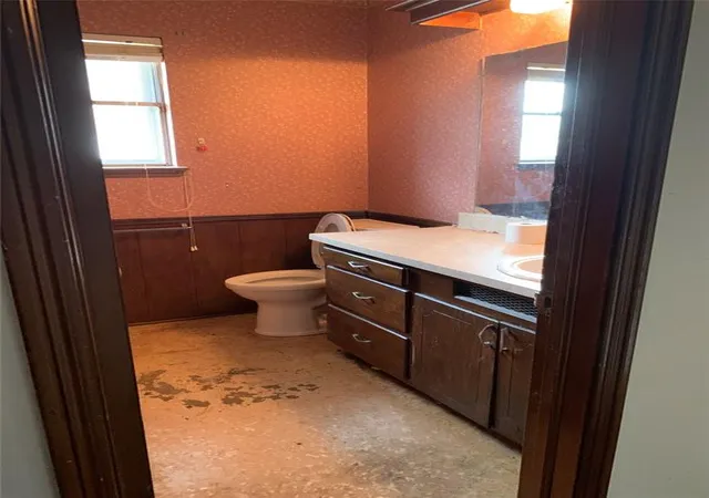 Photo 4 of Sale Pending at 6404 Braniff Dr, Oklahoma City, OK 73105 | MLS# 1253512 | Listing updated on 2026-10-18