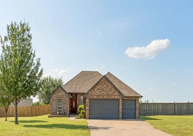 Single family home for sale at 6109 NE Callahan Way, Piedmont, OK 73078 | MLS# 1253526