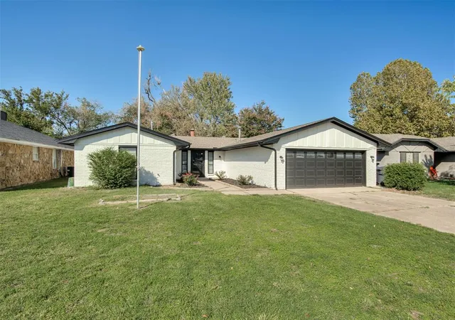 Single family home for sale at 6305 NW 31st Terrace, Bethany, OK 73008 | MLS# 1253528