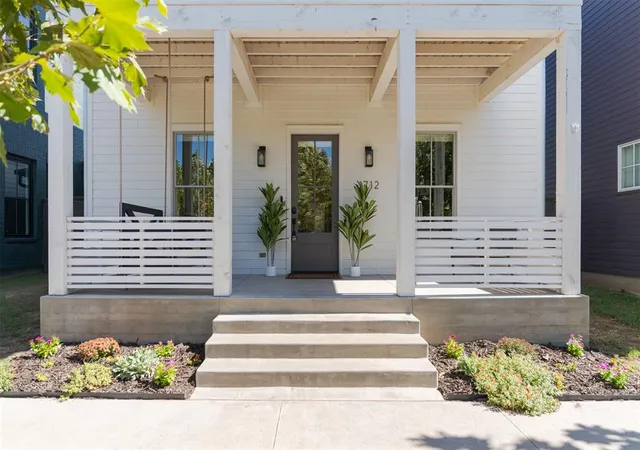Photo 3 of Single family home for sale at 1712 Runway Blvd, Oklahoma City, OK 73108 | MLS# 1253548 | Listing updated on 2026-10-20