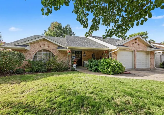 Single family home for sale at 5716 NW 31st Street, Oklahoma City, OK 73122 | MLS# 1253549