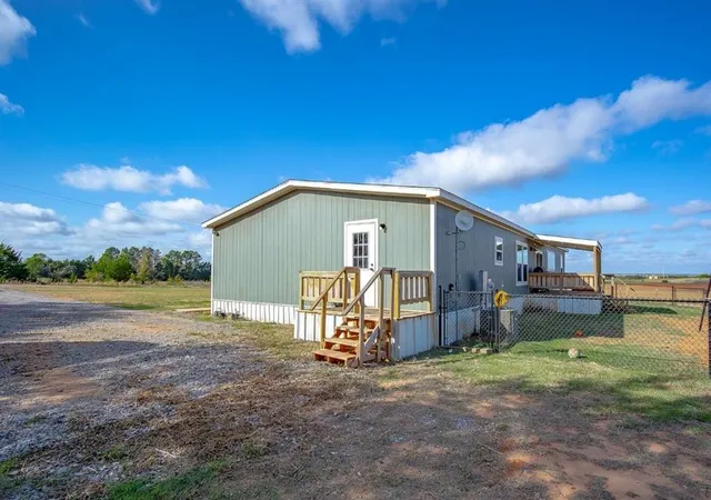 Photo 3 of Single family home for sale at 12 Mimosa Ln, Alex, OK 73002 | MLS# 1253553 | Listing updated on 2026-10-15