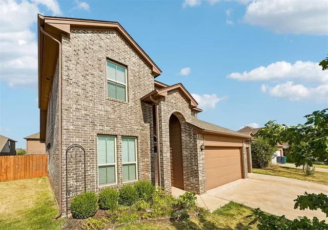 Photo 3 of Single family home for sale at 14721 Rambling Crk Cir, Oklahoma City, OK 73142 | MLS# 1253557 | Listing updated on 2026-10-14