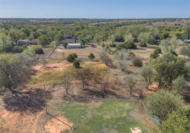 Photo 2 of Single family home for sale at 2321 County Rd 1268, Blanchard, OK 73010 | MLS# 1253561 | Listing updated on 2026-10-20