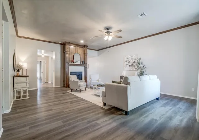 Photo 4 of Single family home for sale at 17108 Sunny Holw Rd, Edmond, OK 73012 | MLS# 1253565 | Listing updated on 2026-10-15