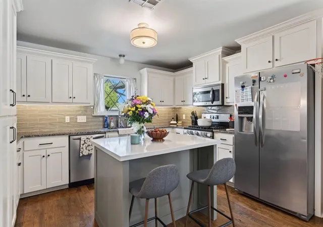 Photo 3 of Single family home for sale at 2832 Manchester Dr, Oklahoma City, OK 73120 | MLS# 1253574 | Listing updated on 2026-10-22