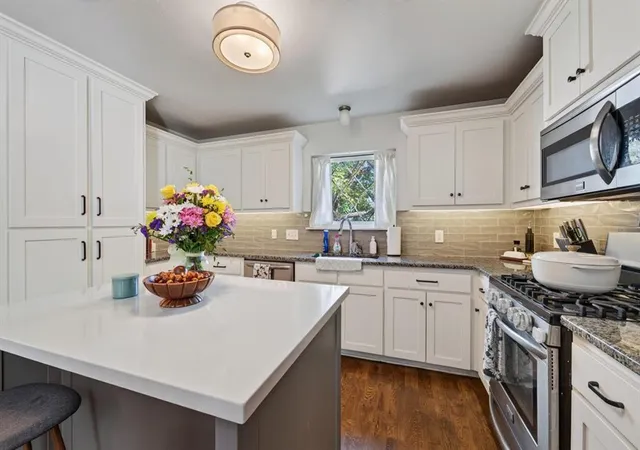 Photo 4 of Single family home for sale at 2832 Manchester Dr, Oklahoma City, OK 73120 | MLS# 1253574 | Listing updated on 2026-10-22