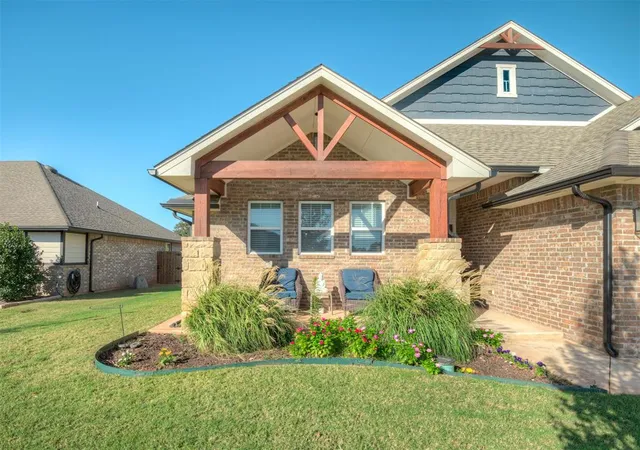 Photo 3 of Single family home for sale at 2205 Northfork Dr, Moore, OK 73160 | MLS# 1253577 | Listing updated on 2026-10-16