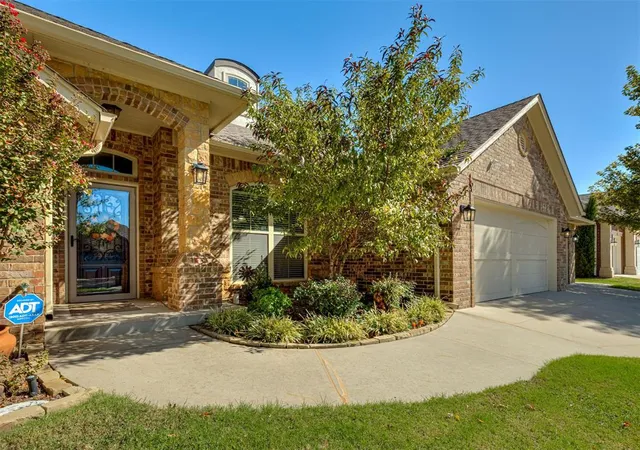 Photo 3 of Single family home for sale at 7000 Stinchcomb Dr, Oklahoma City, OK 73132 | MLS# 1253584 | Listing updated on 2026-10-15