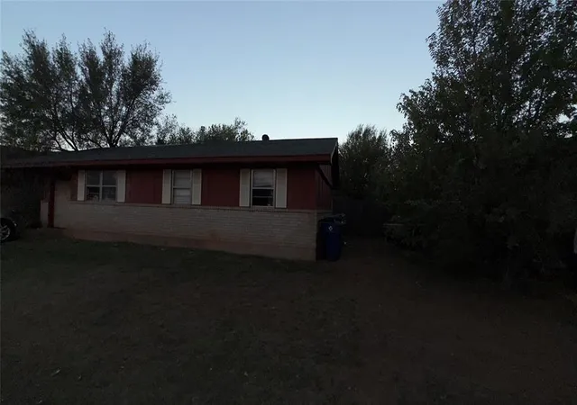 Photo 3 of Single family home for sale at 329 Milky Way, Guthrie, OK 73044 | MLS# 1253595 | Listing updated on 2026-10-14