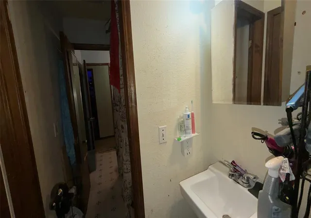 Photo 4 of Single family home for sale at 329 Milky Way, Guthrie, OK 73044 | MLS# 1253595 | Listing updated on 2026-10-14