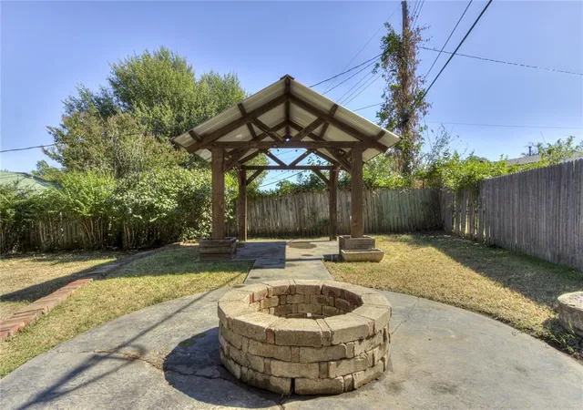 Photo 4 of Single family home for sale at 712 W Silver Meadow Dr, Oklahoma City, OK 73110 | MLS# 1253604 | Listing updated on 2026-10-15