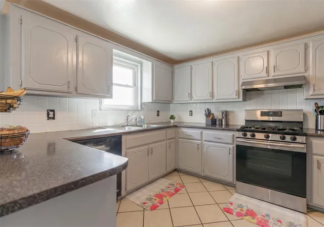 Photo 4 of Single family home for sale at 3136 SW 93rd Street, Oklahoma City, OK 73159 | MLS# 1253620 | Listing updated on 2026-10-14