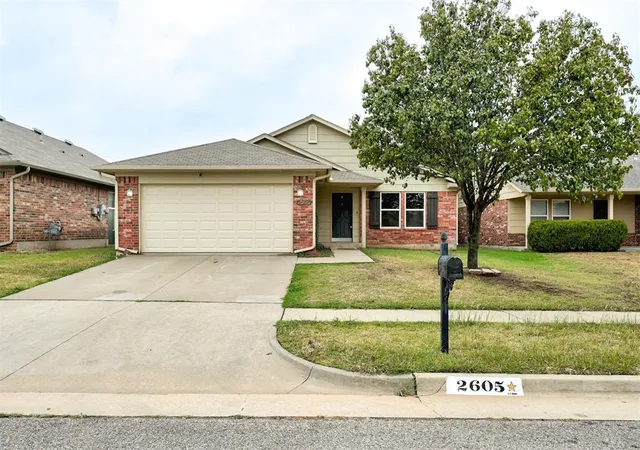 Single family home for sale at 2605 Fennel Rd, Oklahoma City, OK 73128 | MLS# 1253622