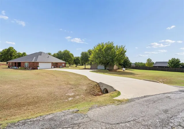 Photo 1 of Single family home for sale at 726 Meadow Lark Ln, Blanchard, OK 73010 | MLS# 1253629 | Listing updated on 2026-10-16