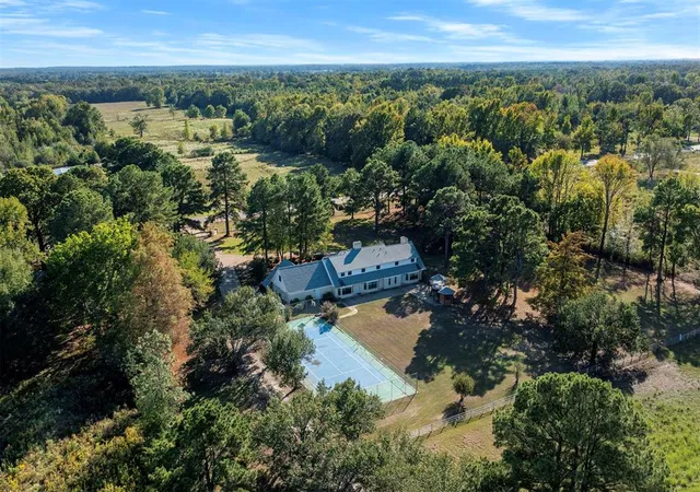 Photo 2 of Single family home for sale at 3905 E State Hwy 3, Idabel, OK 74745 | MLS# 1253632 | Listing updated on 2026-10-14