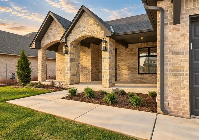 Photo 2 of Single family home for sale at 6708 NW 144th Circle, Oklahoma City, OK 73142 | MLS# 1253633 | Listing updated on 2026-10-20
