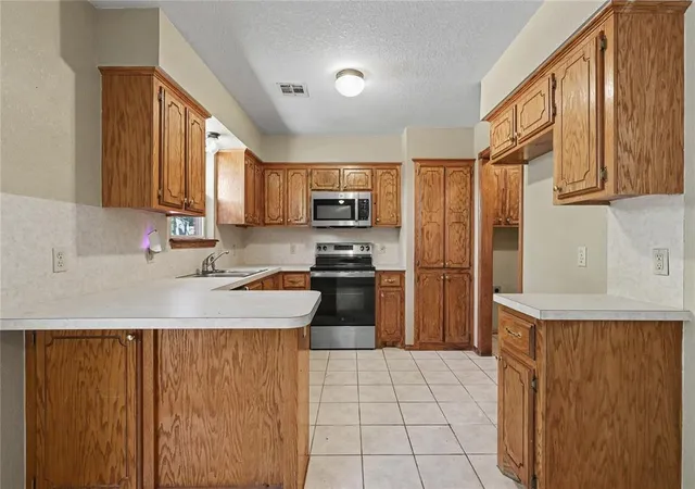 Photo 3 of Sale Pending at 705 Arnold Ave, Moore, OK 73160 | MLS# 1253643 | Listing updated on 2026-10-17
