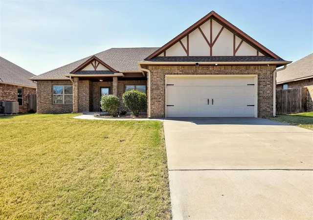Photo 2 of Single family home for sale at 1301 Ridgeway Dr, Moore, OK 73160 | MLS# 1253668 | Listing updated on 2026-10-19