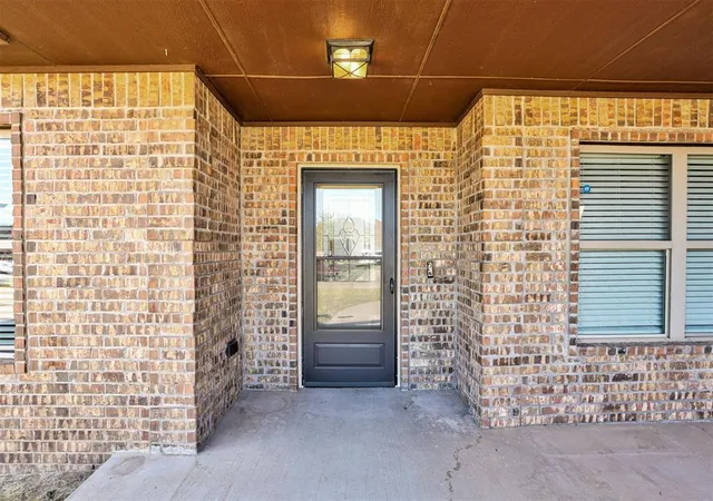 Photo 4 of Single family home for sale at 1301 Ridgeway Dr, Moore, OK 73160 | MLS# 1253668 | Listing updated on 2026-10-19