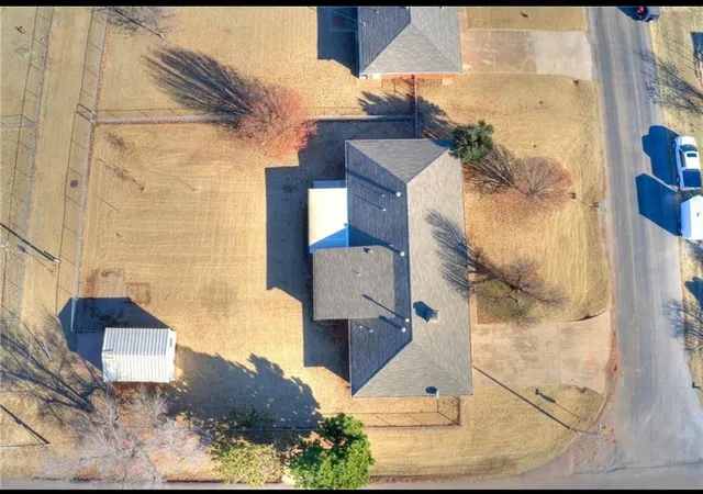 Photo 3 of Single family home for sale at 619 NW Jackson Ave, Piedmont, OK 73078 | MLS# 1253675 | Listing updated on 2026-10-20
