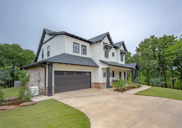 Photo 3 of Single family home for sale at 22595 N Triple Xxx Rd, Luther, OK 73054 | MLS# 1253697 | Listing updated on 2026-10-25