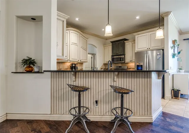 Photo 3 of Single family home for sale at 11301 Millbrook Ln, Oklahoma City, OK 73162 | MLS# 1253714 | Listing updated on 2026-10-15