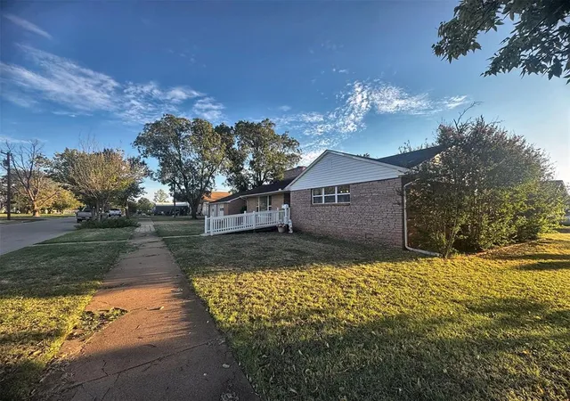 Photo 3 of Single family home for sale at 601 N Temple St, Cordell, OK 73632 | MLS# 1253715 | Listing updated on 2026-10-14